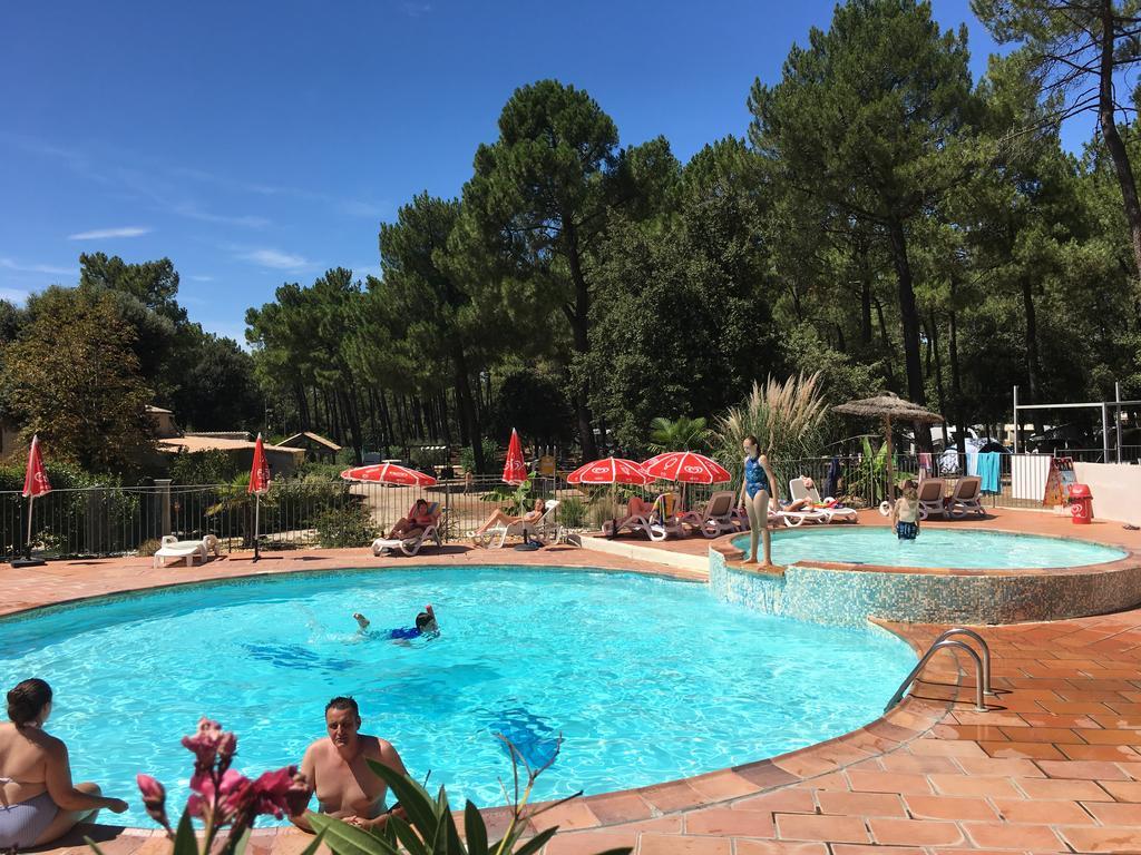 Camping La Simioune En Provence Bollène Exteriér fotografie