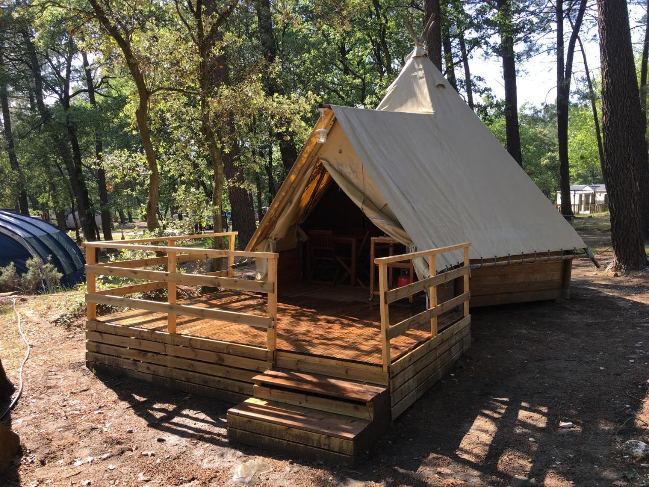 Camping La Simioune En Provence Bollène Exteriér fotografie